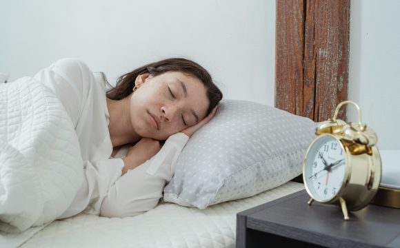 7 Ways to Get More Sleep Naturally